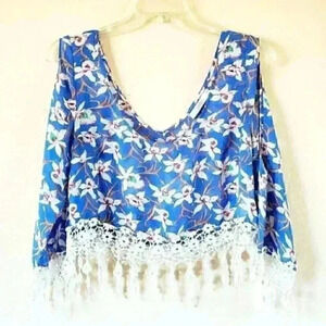 Millau cold shoulder blue floral crochet crop top size medium